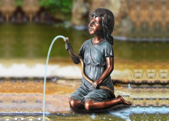 Littele Girl Water Spitters Fountain พร้อมปั๊ม ผู้ผลิต
